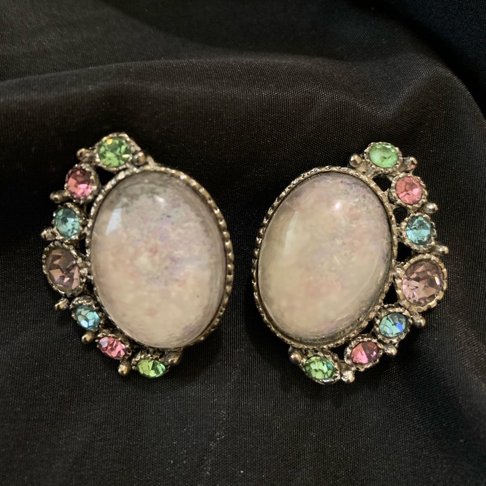 Vintage clip on earrings